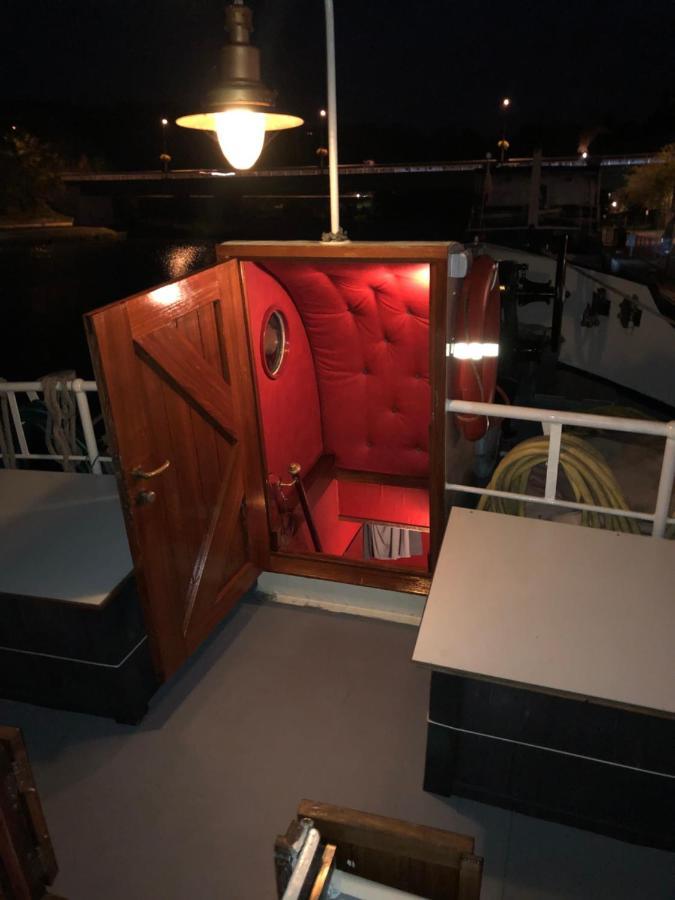 Hotelboot Zwaan Amesterdão Exterior foto